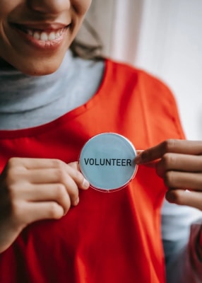 Фото волонтера.